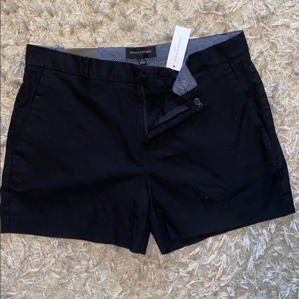 New Banana Republic, 5” inch black shorts!!!